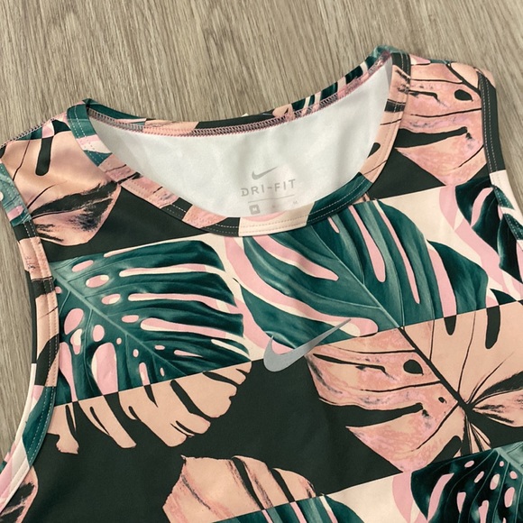NWT Nike | Dri-Fit Cropped Tank Green & Pink | Size Medium - Picture 2 of 4